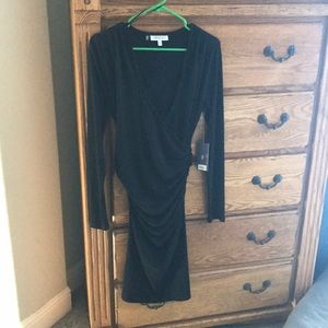 Jennifer Lopez black longsleeved dress